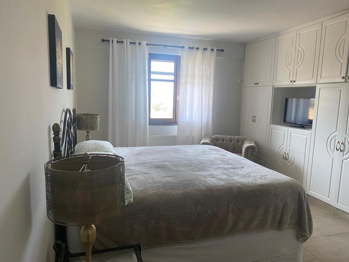 Dreamy Sunsets Faros Villa Каристос Екстериор снимка